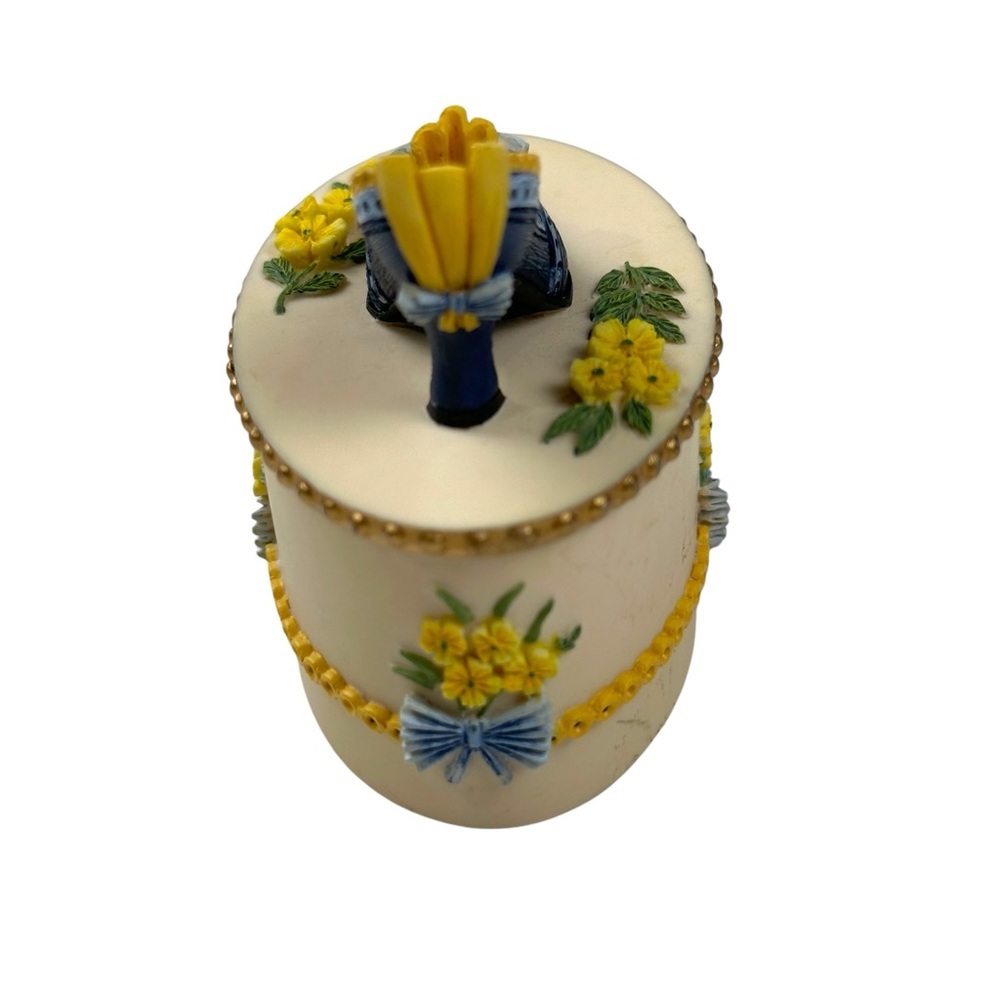 Willow Hall Colette Cream & Blue Victorian Shoe Yellow Flowers Trinket Box 3.5” - Picture 6 of 12